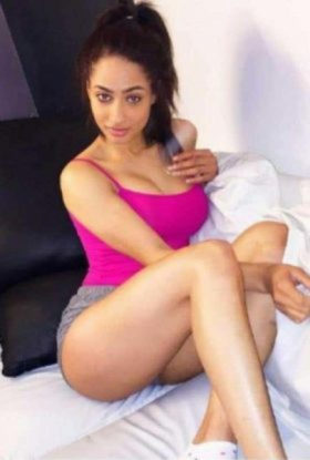 Al Jafiliya Escorts Service +971525590607 College Girls at your Home 24/7 Available